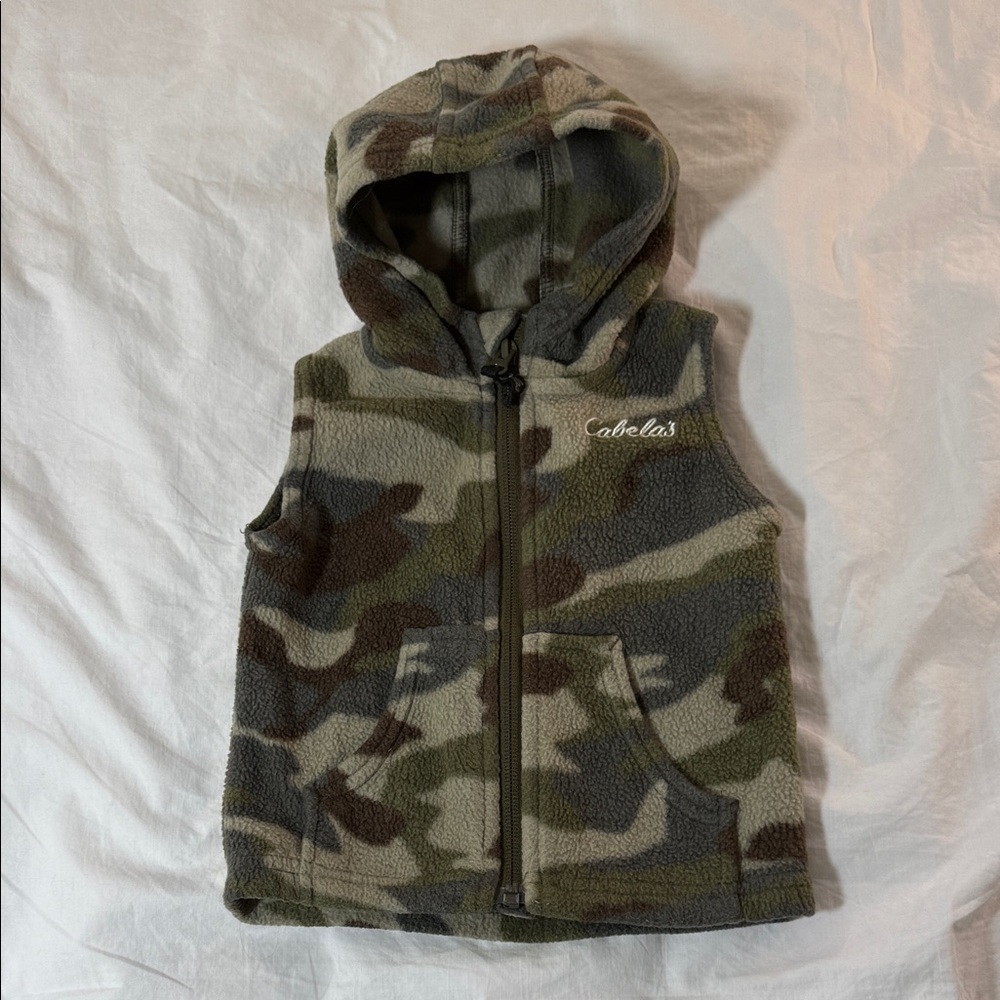 Cabela's Green Camouflage Hooded Fleece Vest Size 6-12 Months
